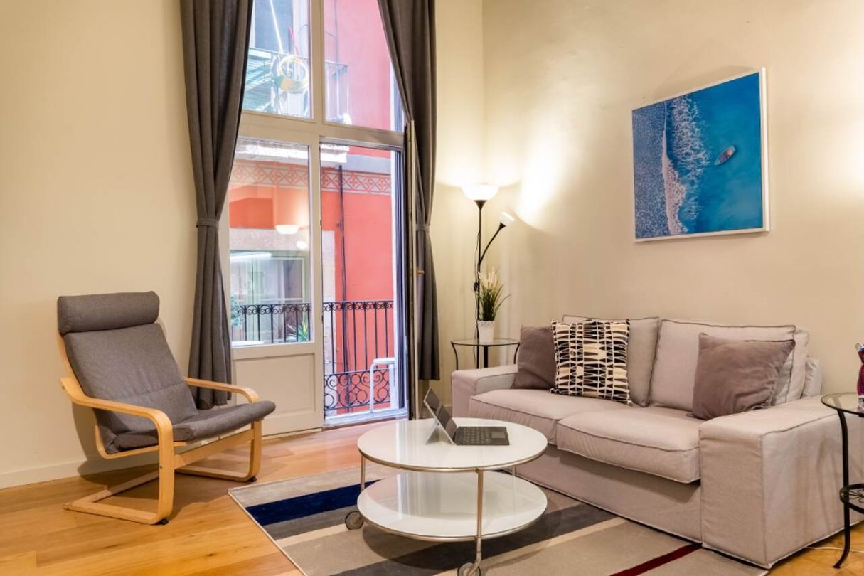 Piso en Barcelona, España, 74 m² - imagen 1