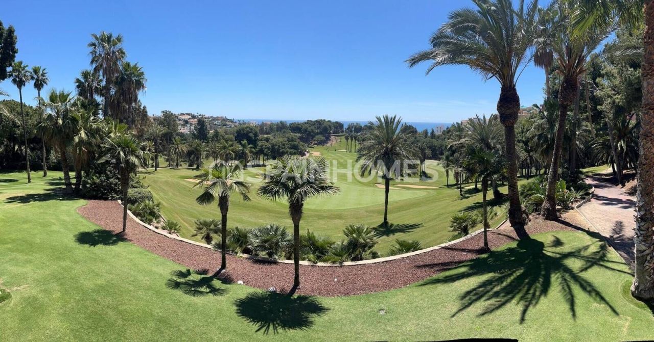 Penthouse in Benalmadena, Spain, 113 m² - picture 1