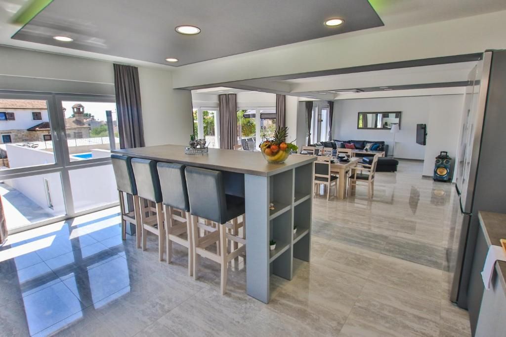 Villa Kaštelir-Labinci, Kroatien, 450 m² - Foto 9