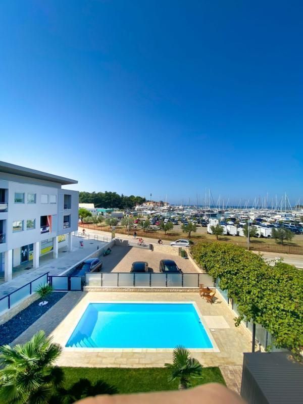 Villa en Novigrad, Croacia, 237 m² - imagen 12