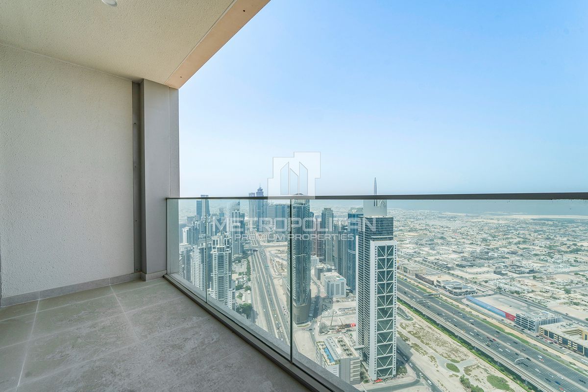 Apartment in Dubai, UAE, 102 m² - picture 1