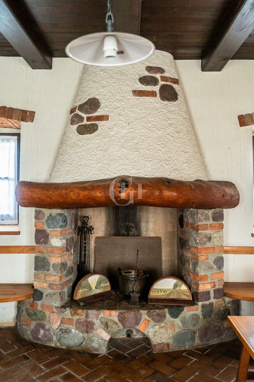 Manor by Lake Iseo, Italy, 400 m² - picture 7