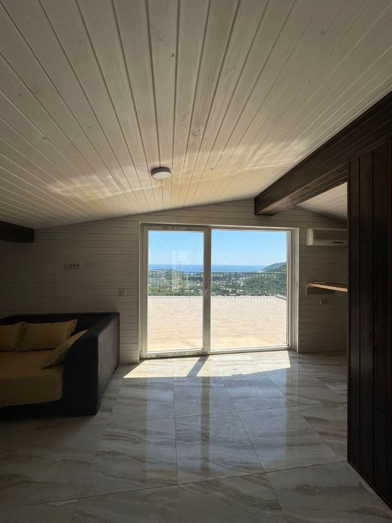 House in Sutomore, Montenegro, 200 m² - picture 1