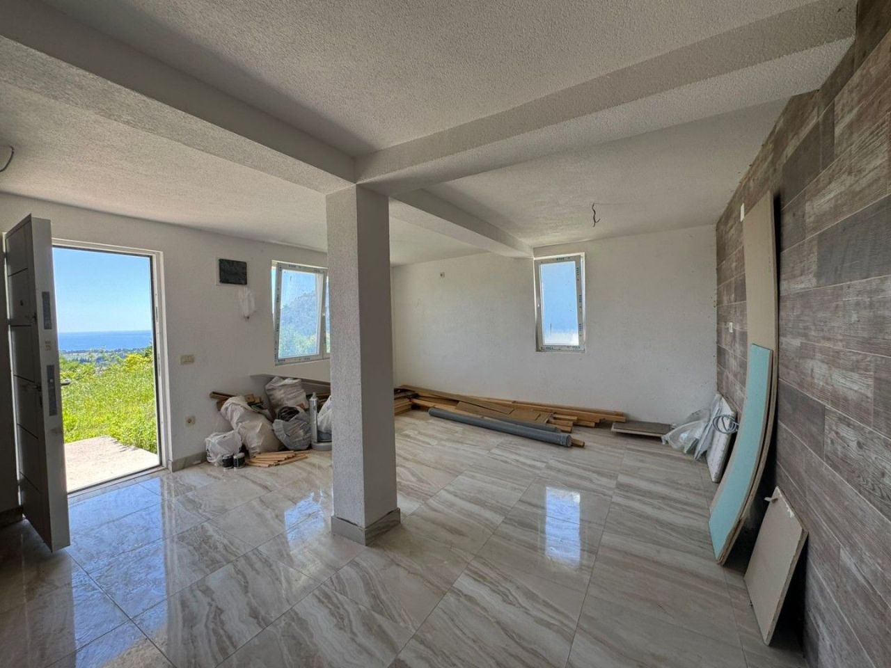 House in Sutomore, Montenegro, 200 m² - picture 12