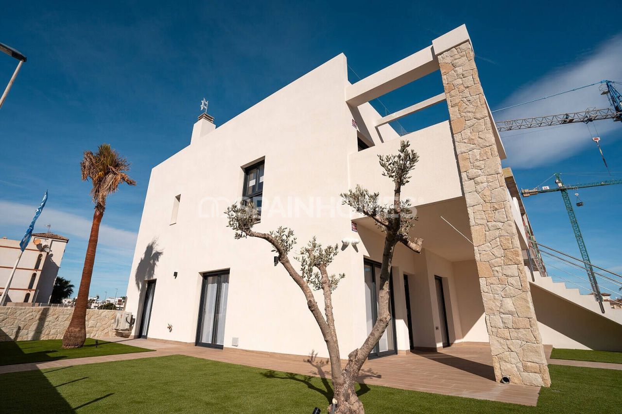 Apartamento en Pilar de la Horadada, España, 121 m² - imagen 1