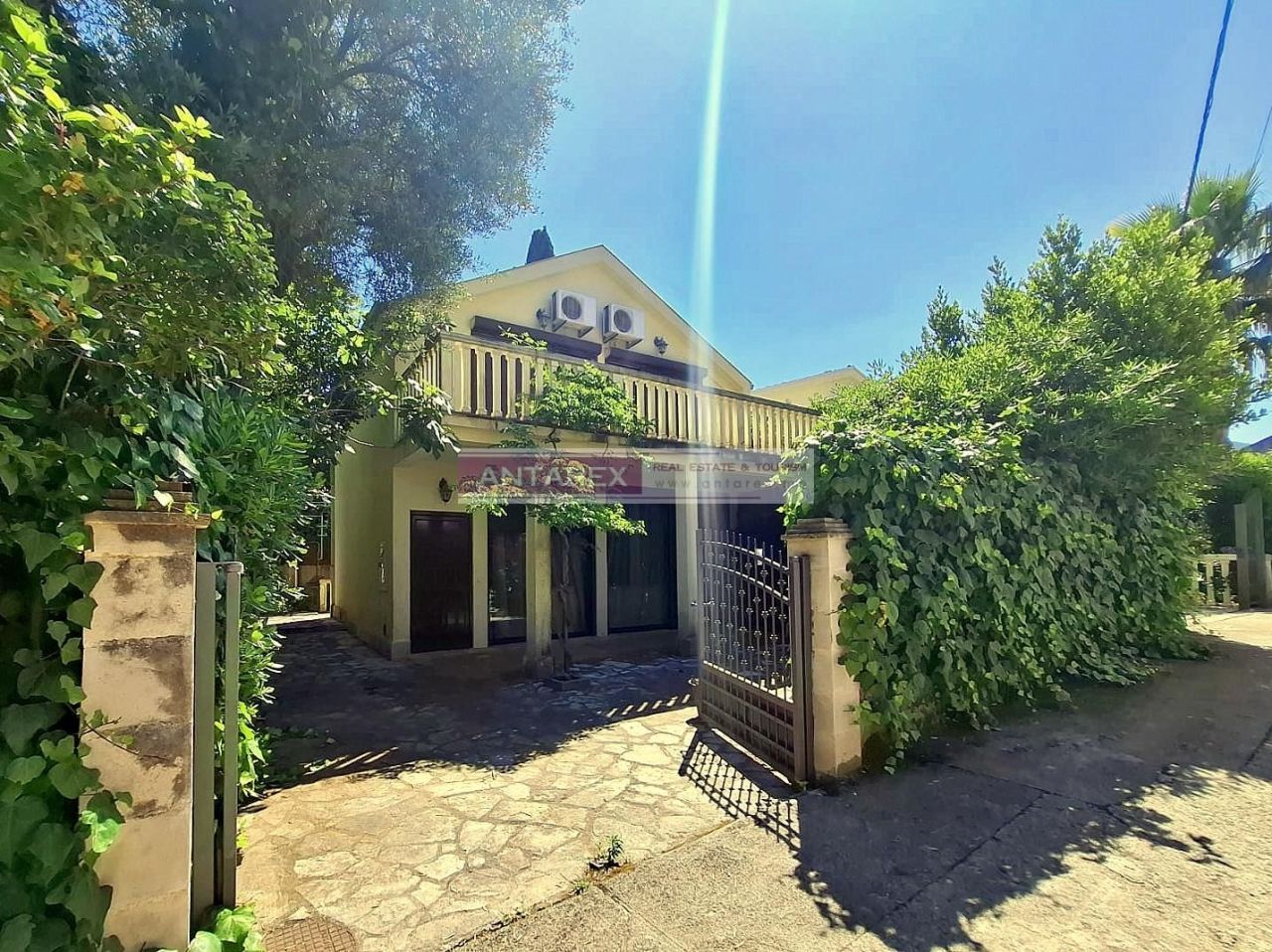 Villa à Krasici, Monténégro, 100 m² - image 1