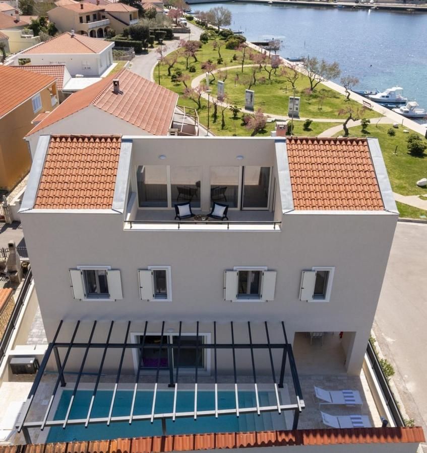 Villa en Zadar, Croacia, 214 m² - imagen 1