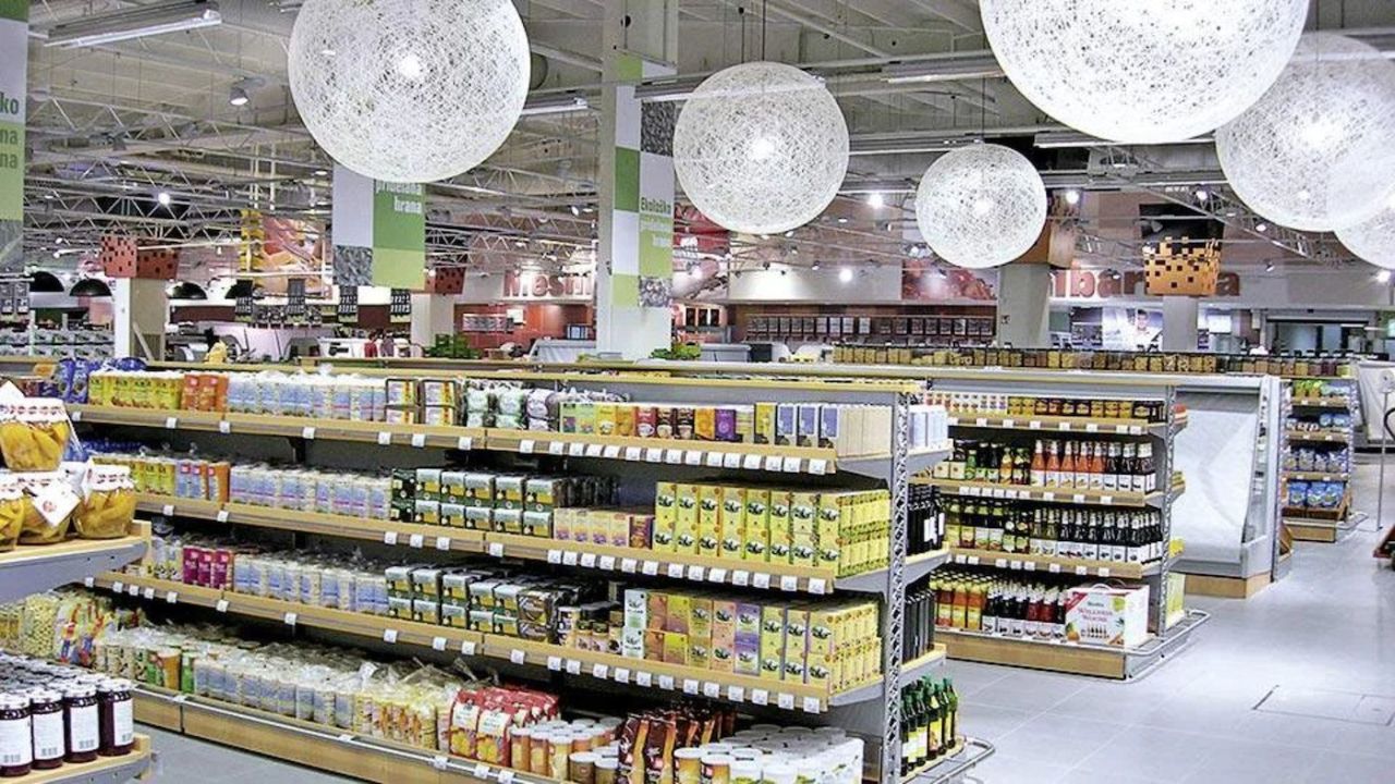 Biens commerciaux Gornji Grad, Slovénie, 3 492 m² - image 1