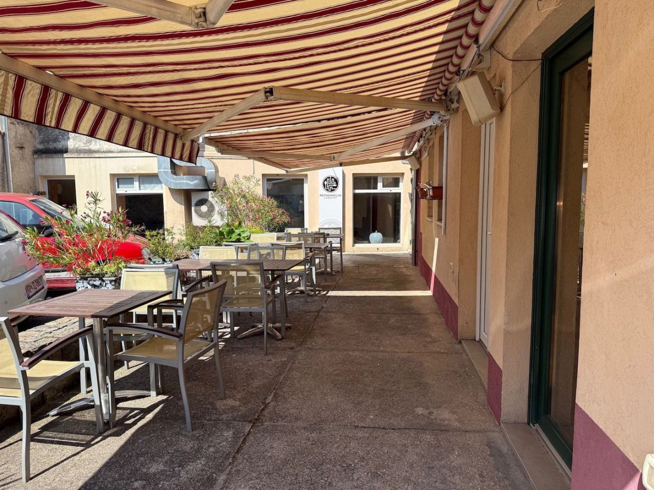 Cafe, restaurant in Koper, Slovenia, 173 m² - picture 1