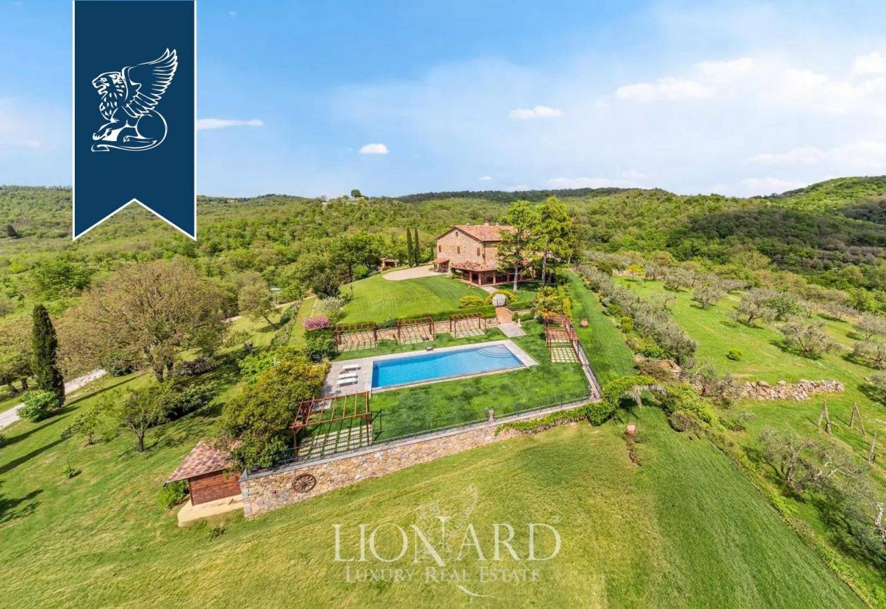 Farm in Arezzo, Italien, 800 m² - Foto 1