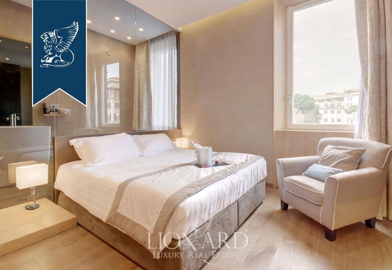 Appartement à Rome, Italie, 240 m² - image 4