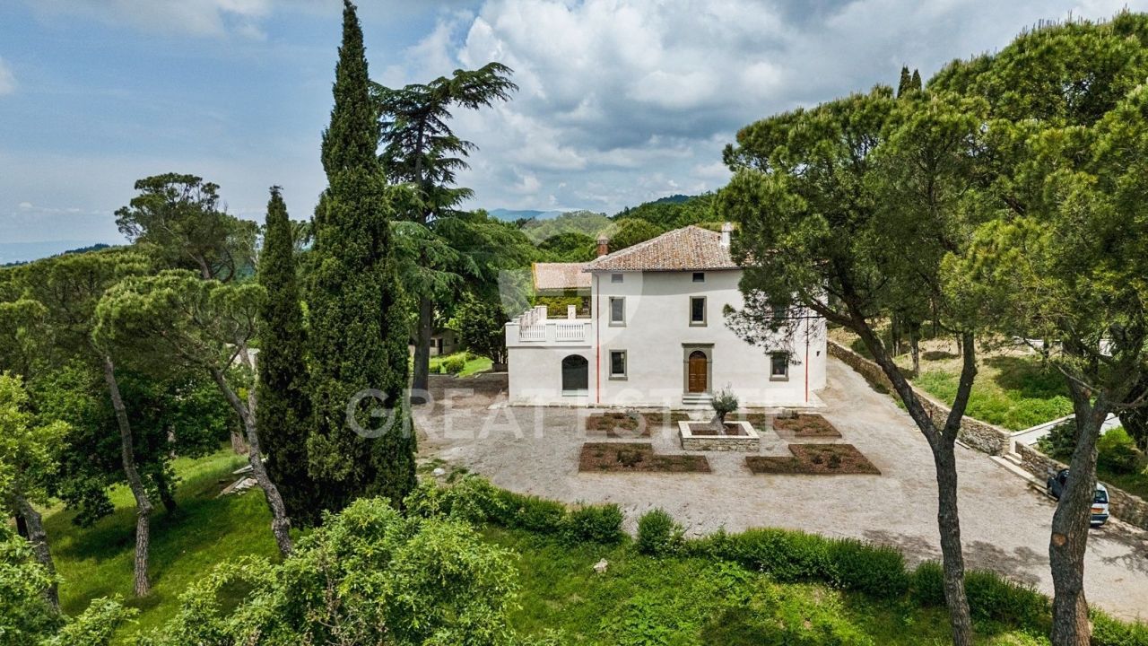 Villa in Lisciano Niccone, Italy, 516.25 m² - picture 1