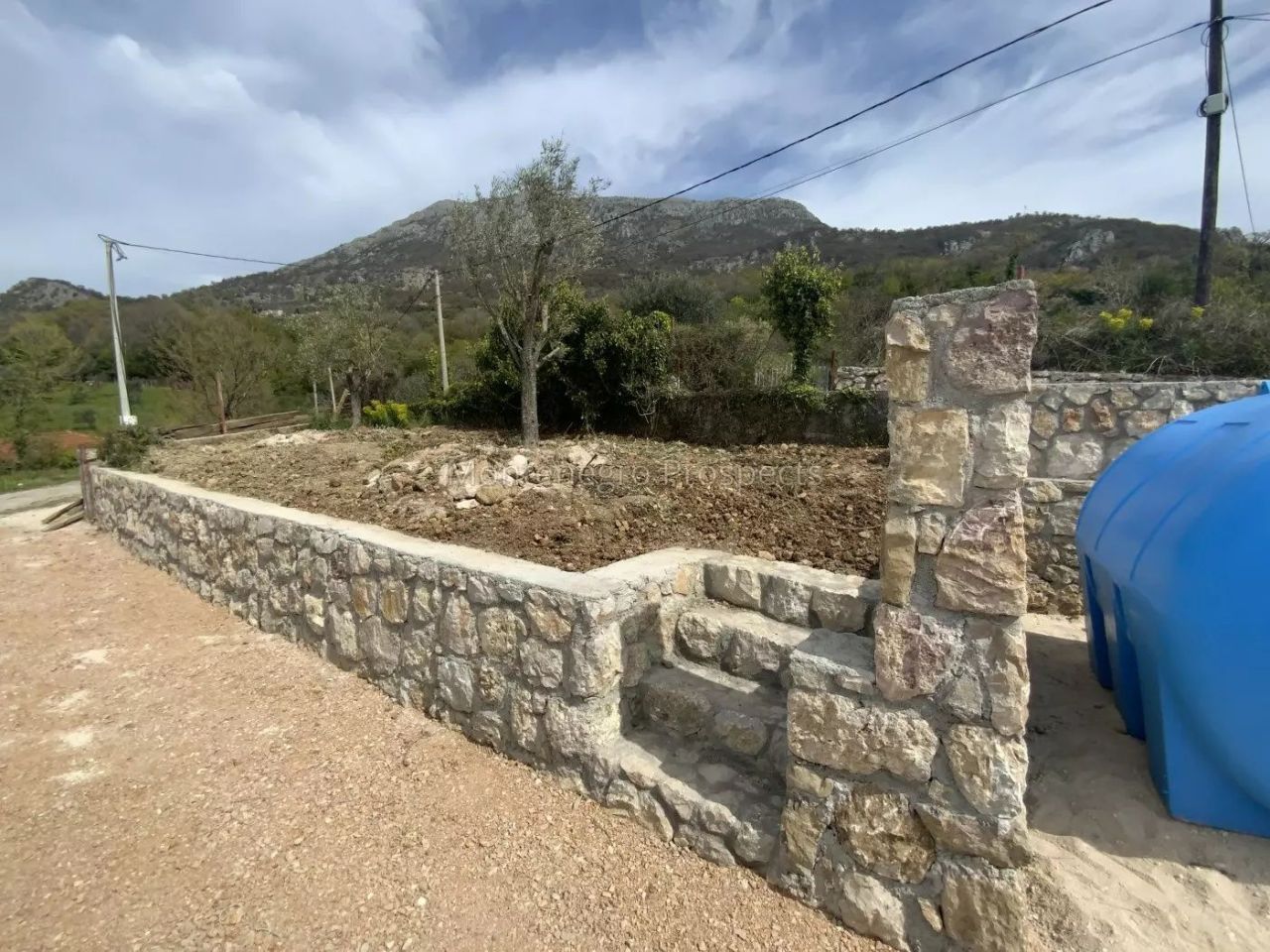 Land in Dobra Voda, Montenegro - picture 1