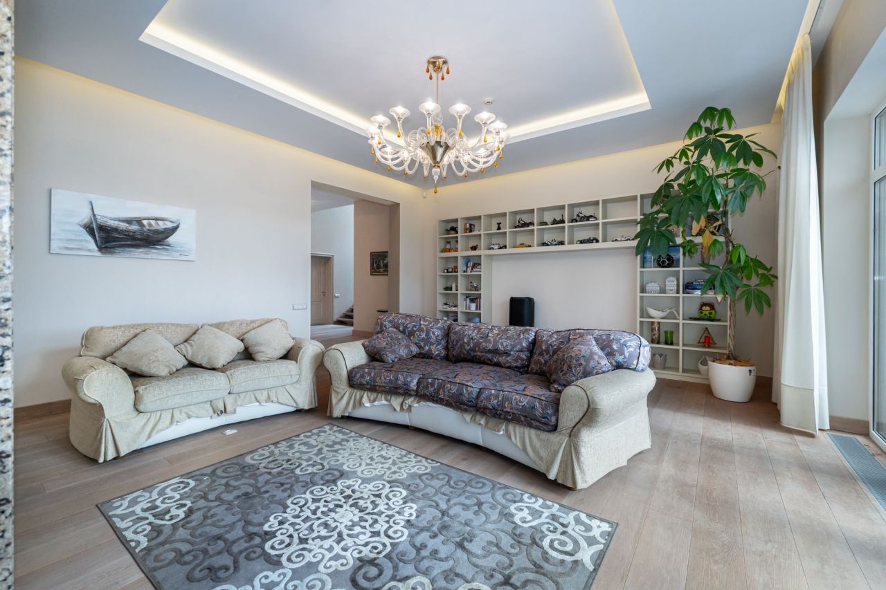 House in Mārupe Municipality, Latvia, 360 m² - picture 5