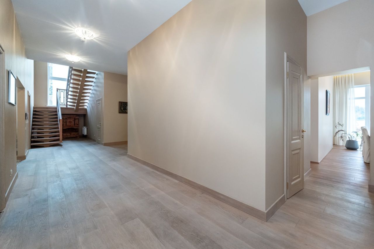 House in Mārupe Municipality, Latvia, 360 m² - picture 8