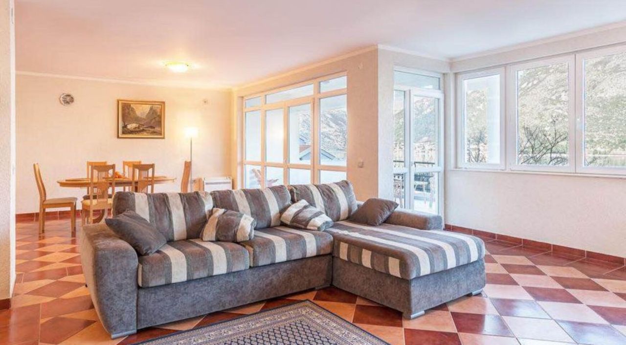 Apartment in Stoliw, Montenegro, 132 m² - Foto 1