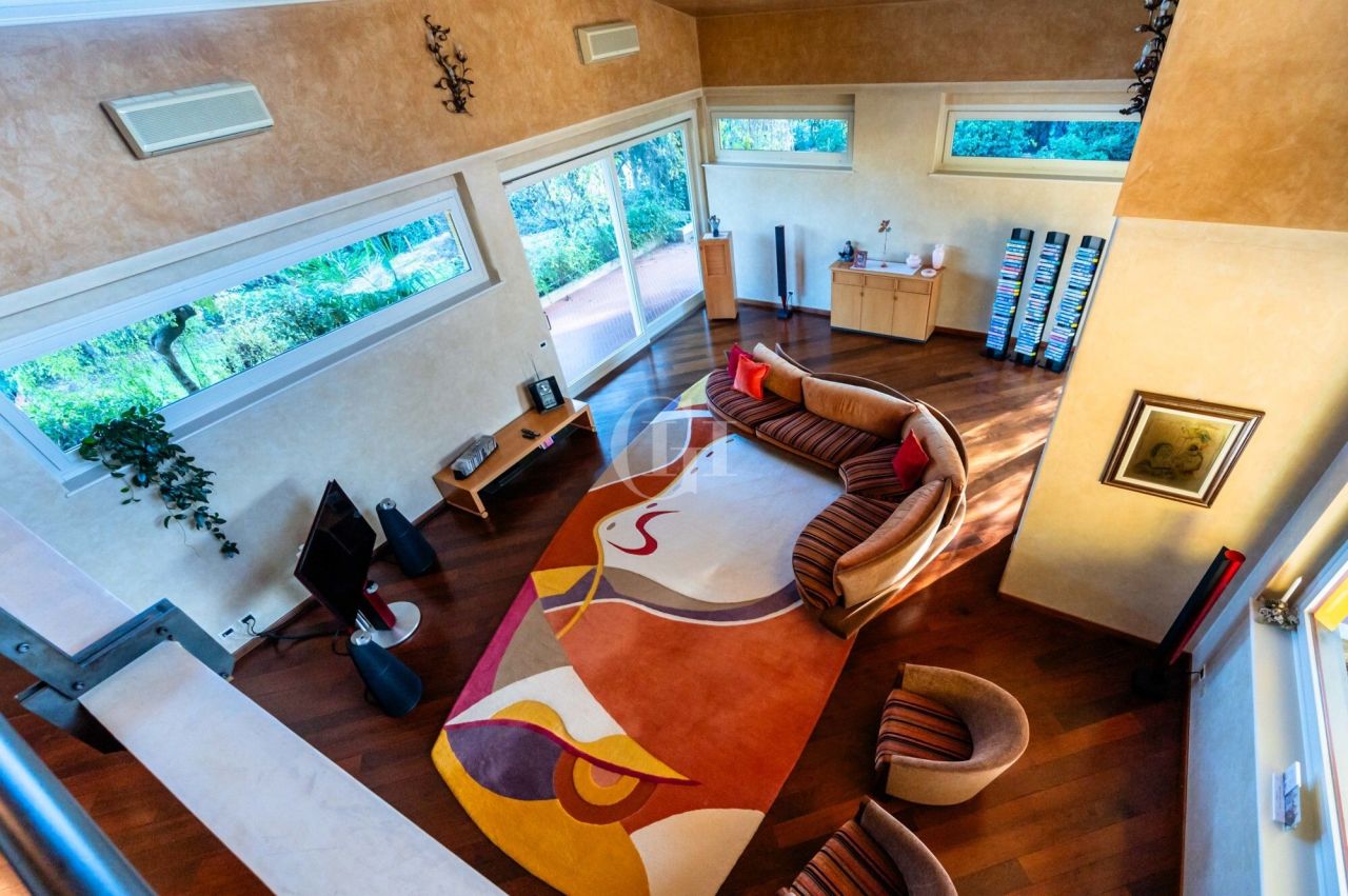 Villa sul Lago d'Iseo, Italia, 435 m² - foto 8