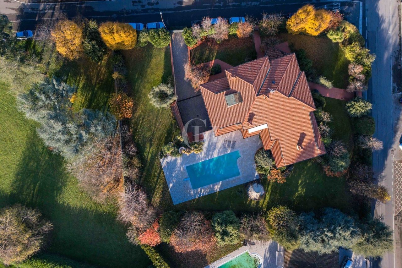 Villa sul Lago d'Iseo, Italia, 435 m² - foto 16