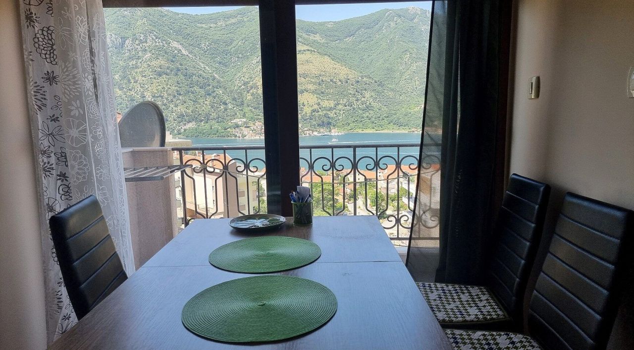 Appartement à Dobrota, Monténégro, 46 m² - image 3