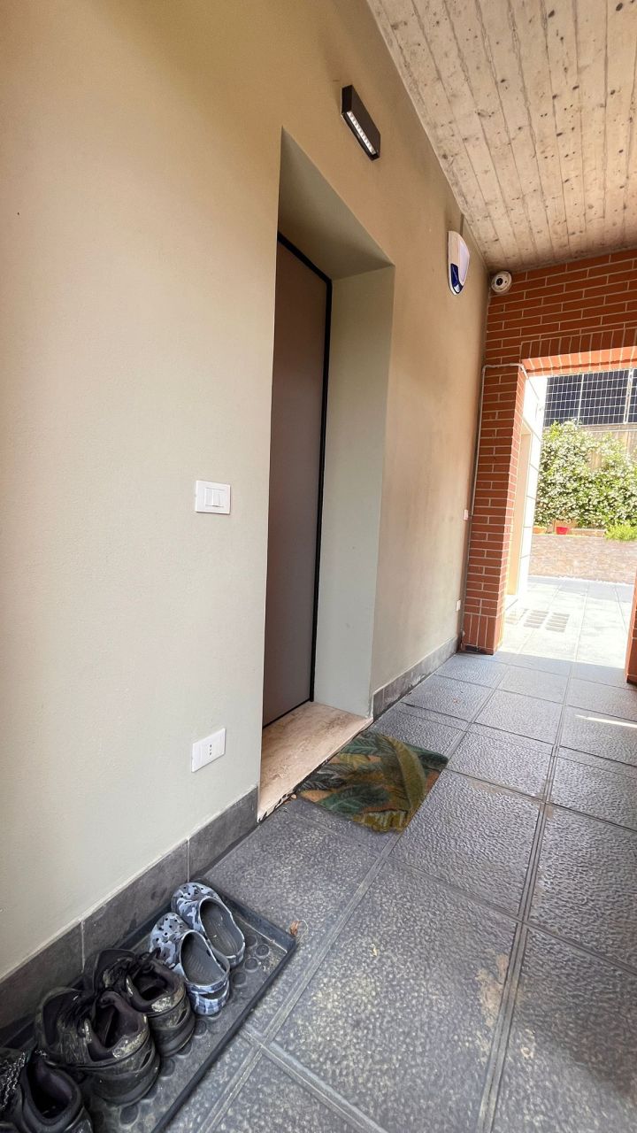 Apartamento en provincia de Monza y Brianza, Italia, 220 m² - imagen 15