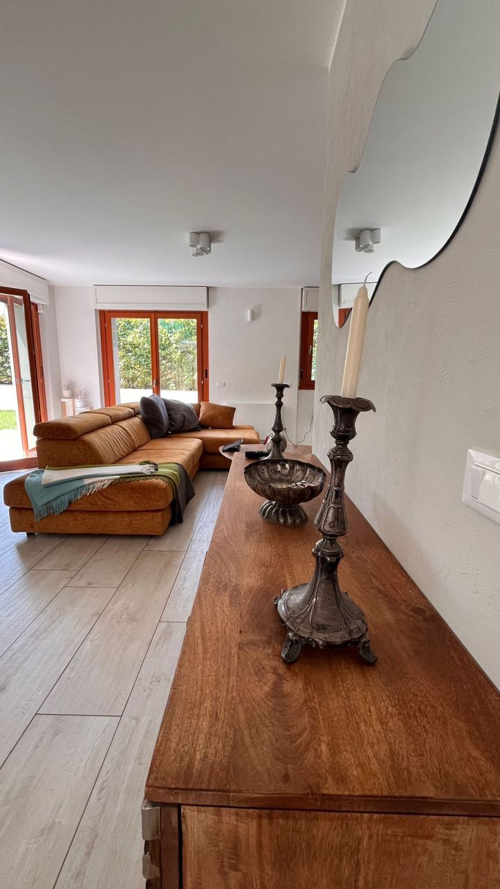 Apartamento en provincia de Monza y Brianza, Italia, 220 m² - imagen 7