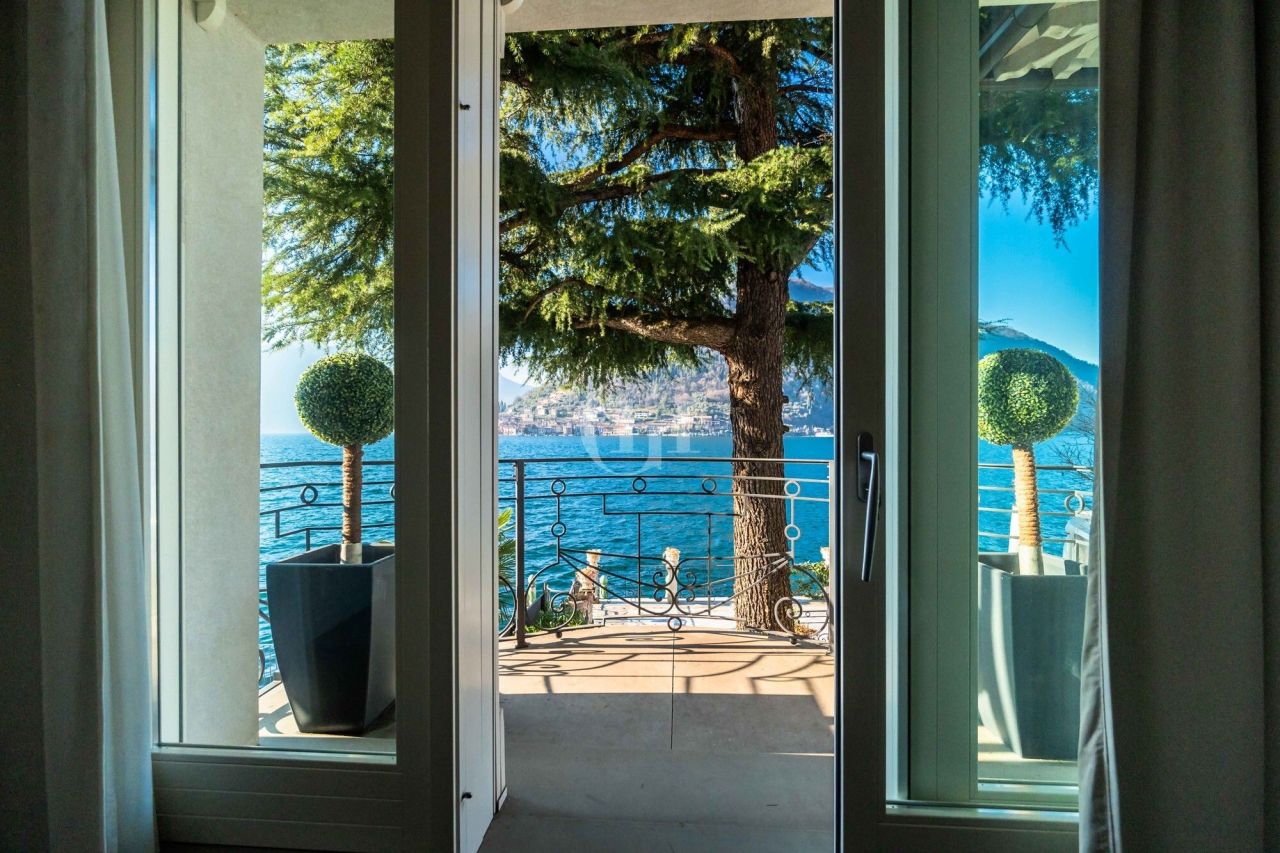 Villa in Iseosee, Italien, 270 m² - Foto 1