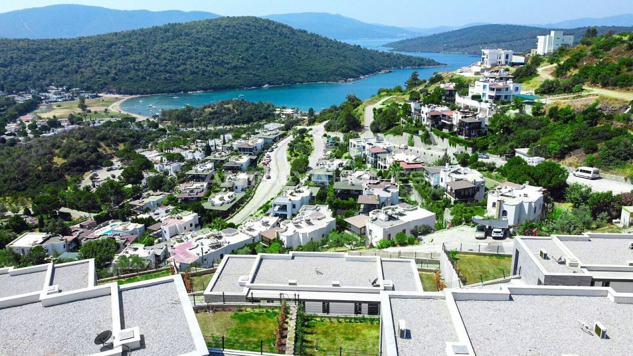 Villa à Milas, Turquie, 159 m² - image 1