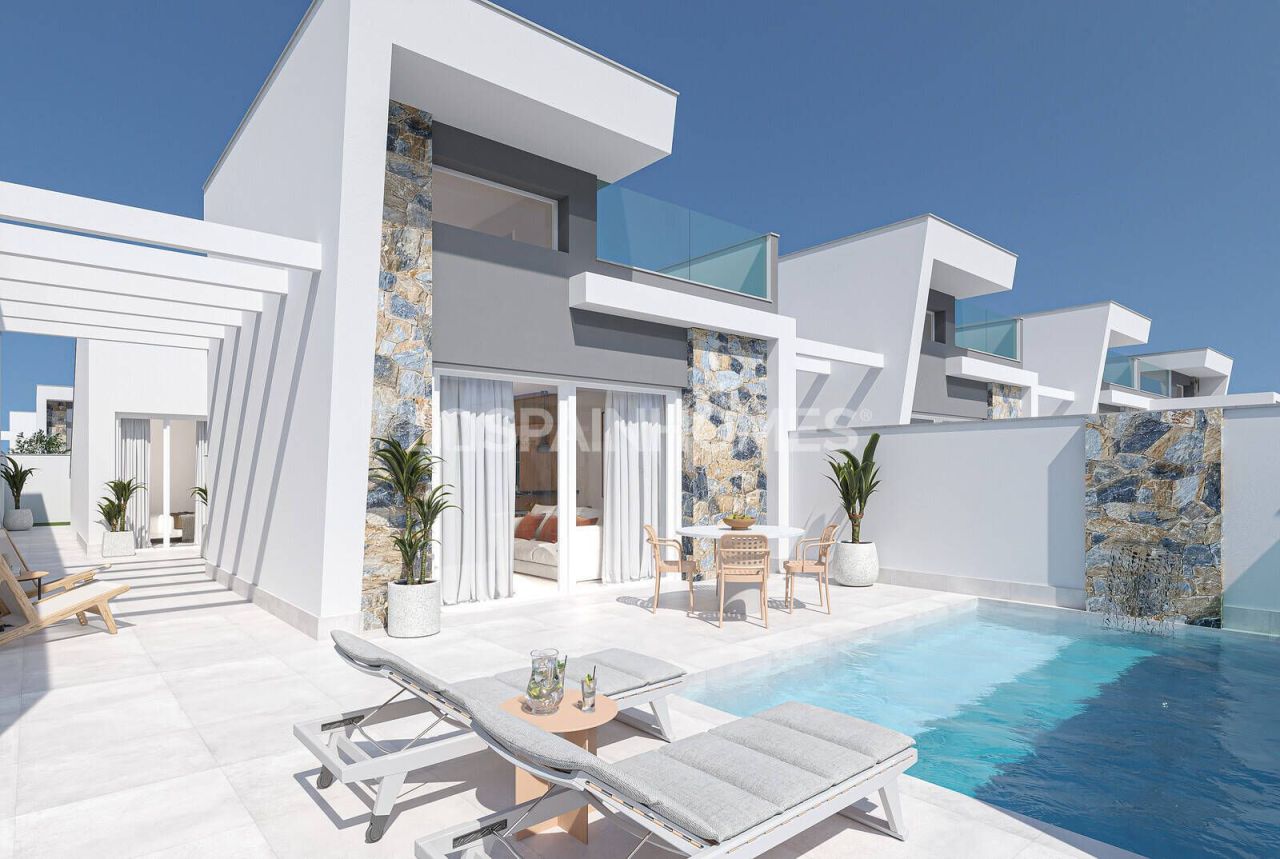 Villa in Los Alcazares, Spain, 105 m² - picture 1