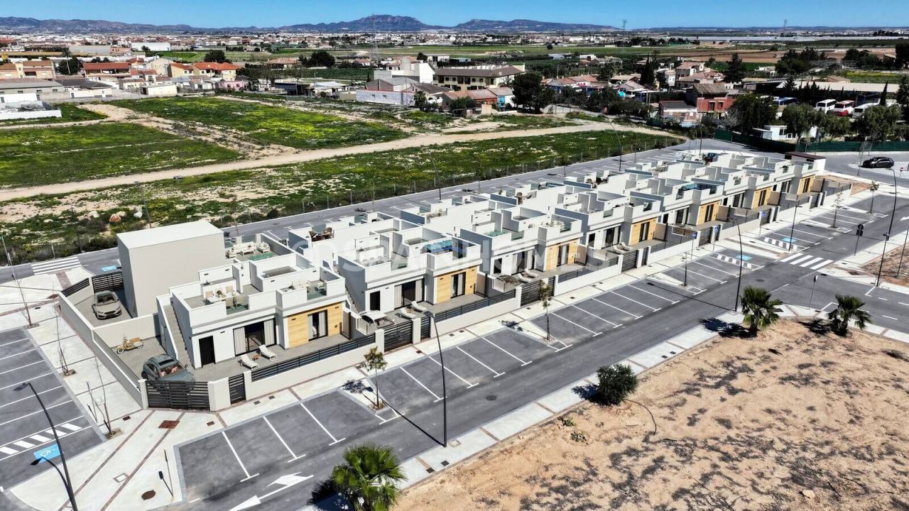 Villa in Torre-Pacheco, Spain, 76 m² - picture 1