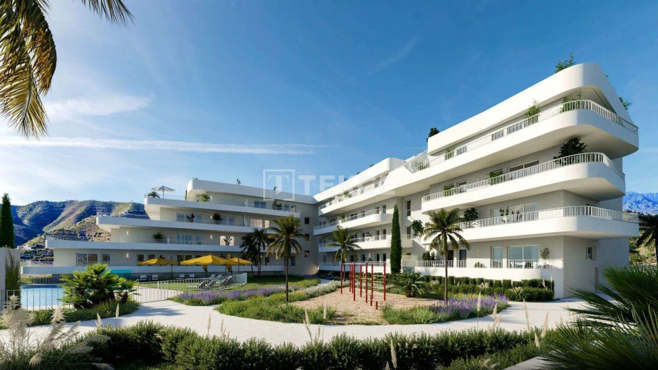 Apartment in Fuengirola, Spain, 98 m² - picture 1