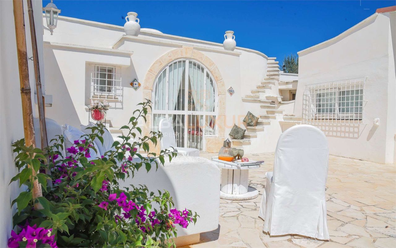 Villa en Ostuni, Italia, 200 m² - imagen 6