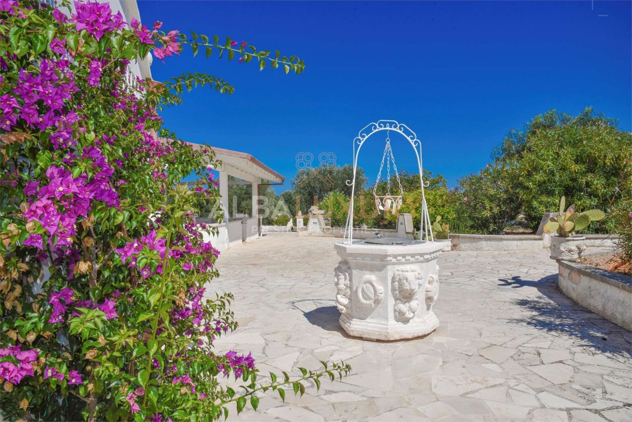 Villa en Ostuni, Italia, 200 m² - imagen 13