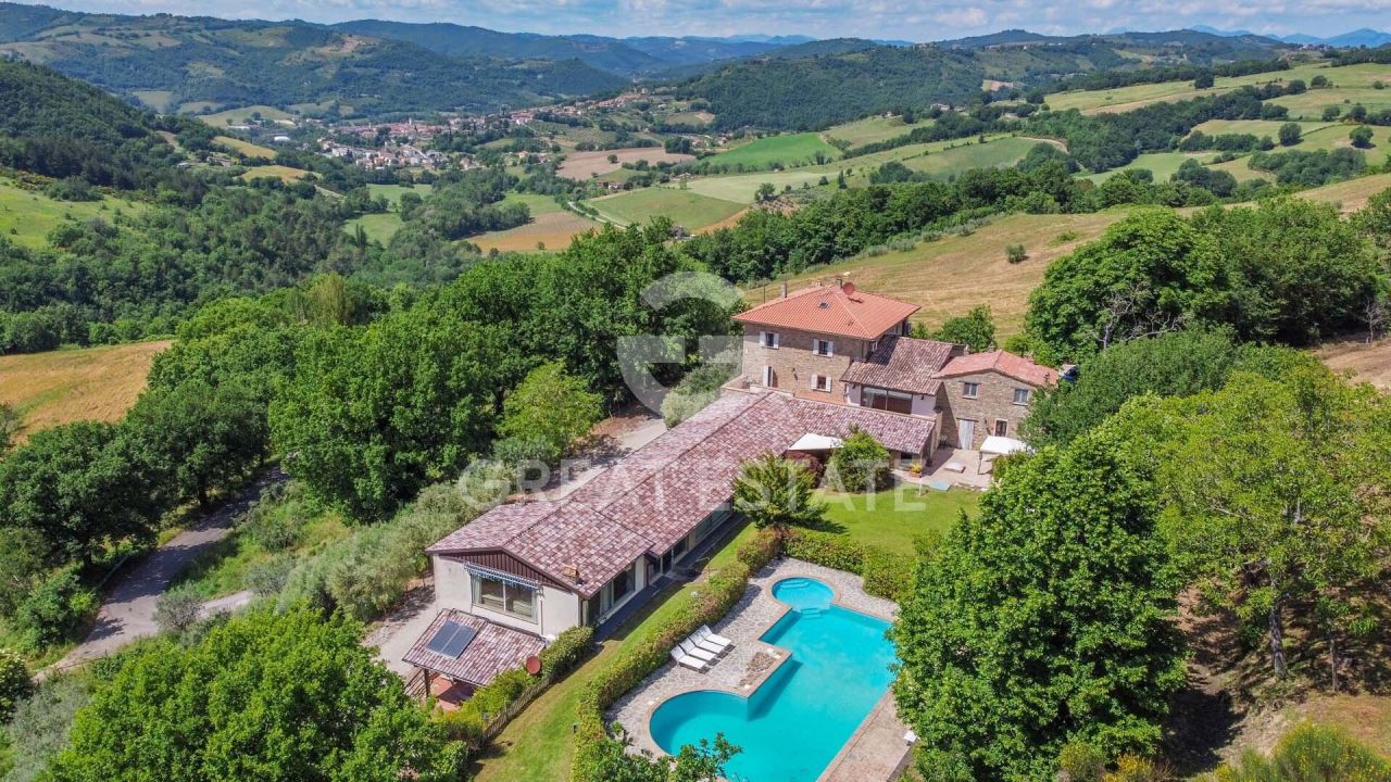 Haus Valfabbrica, Italien, 905.75 m² - Foto 1