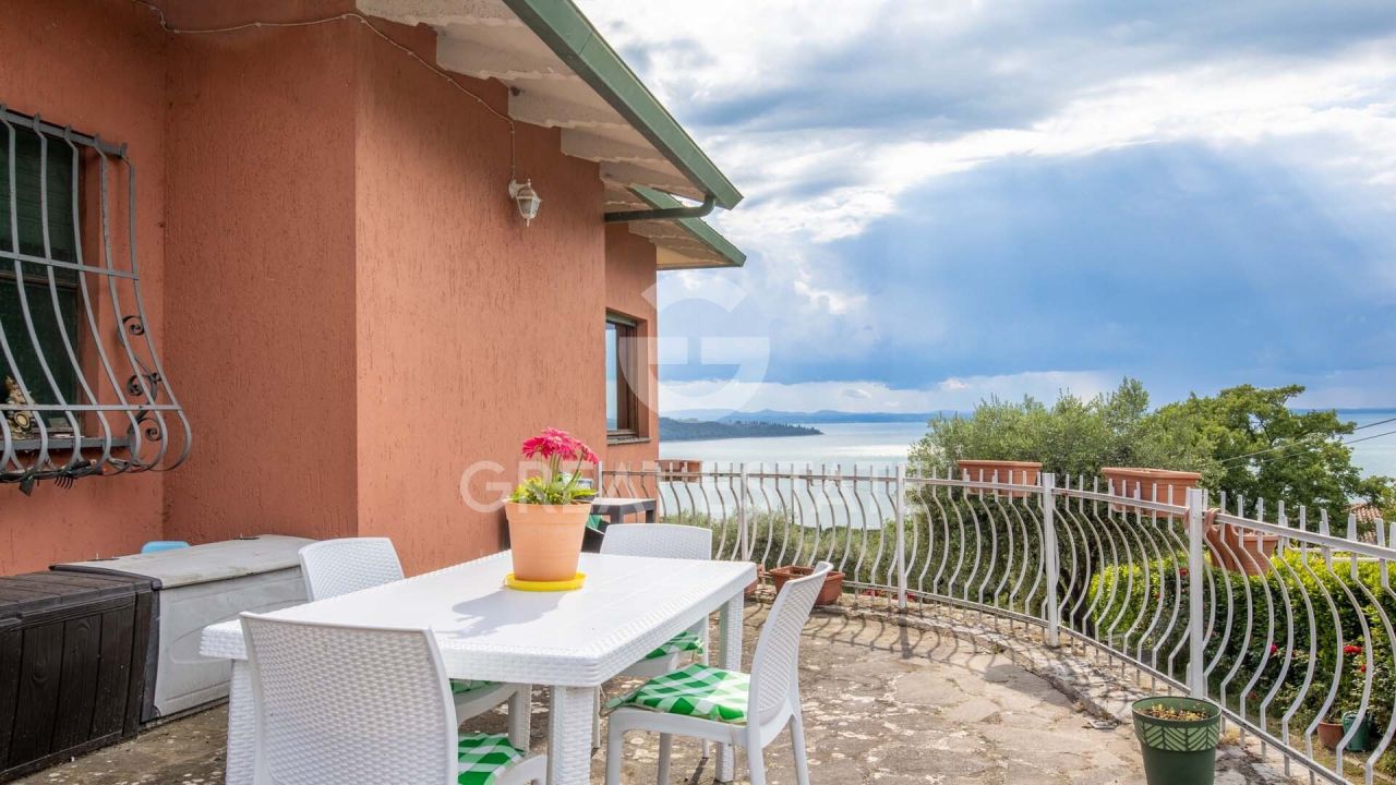 Villa in Magione, Italien, 364.2 m² - Foto 5