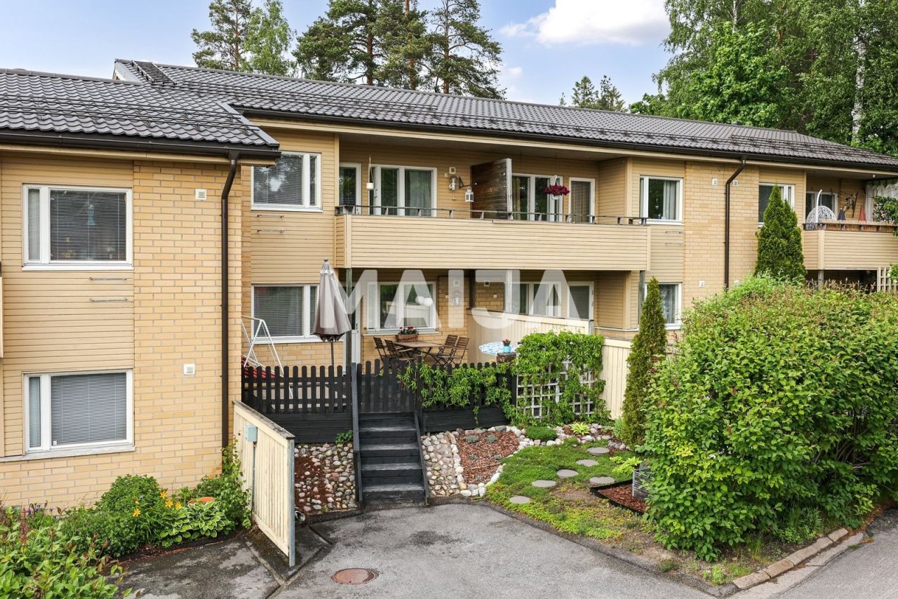 Piso en Vantaa, Finlandia, 98.5 m² - imagen 1