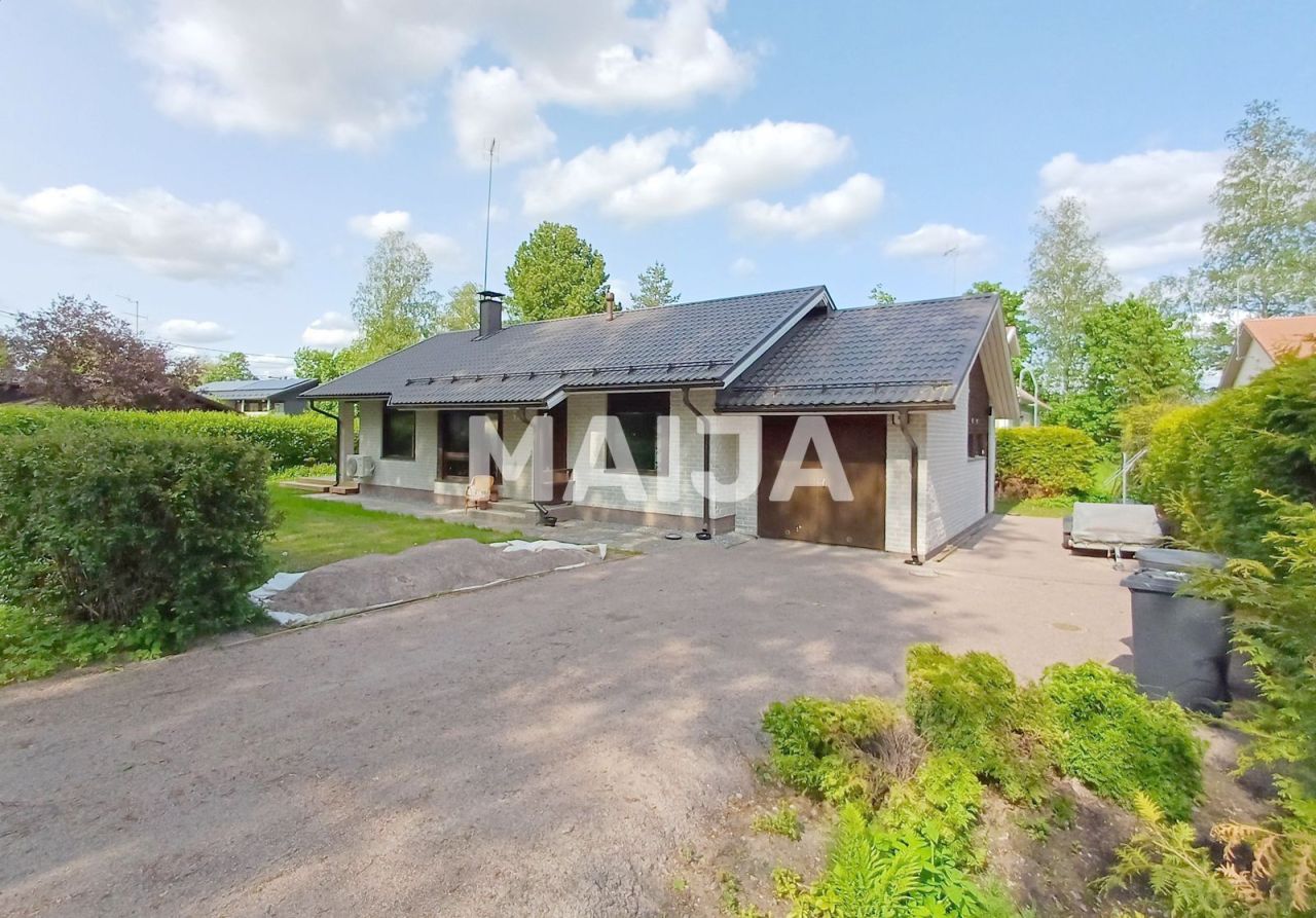 Maison à Vantaa, Finlande, 100 m² - image 1