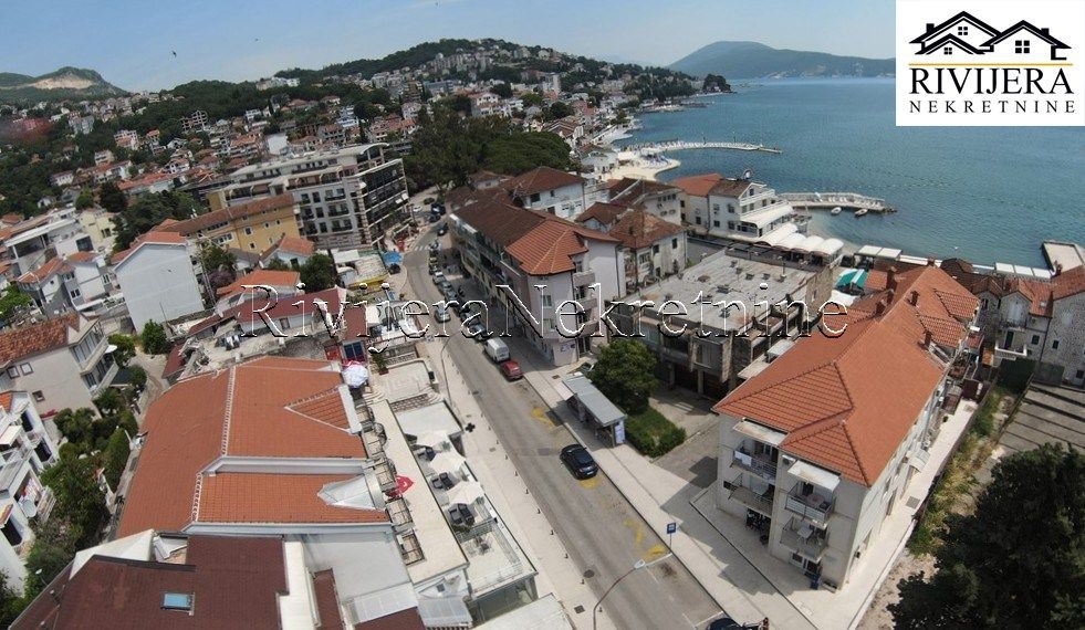 Appartement à Herceg-Novi, Monténégro, 77 m² - image 1