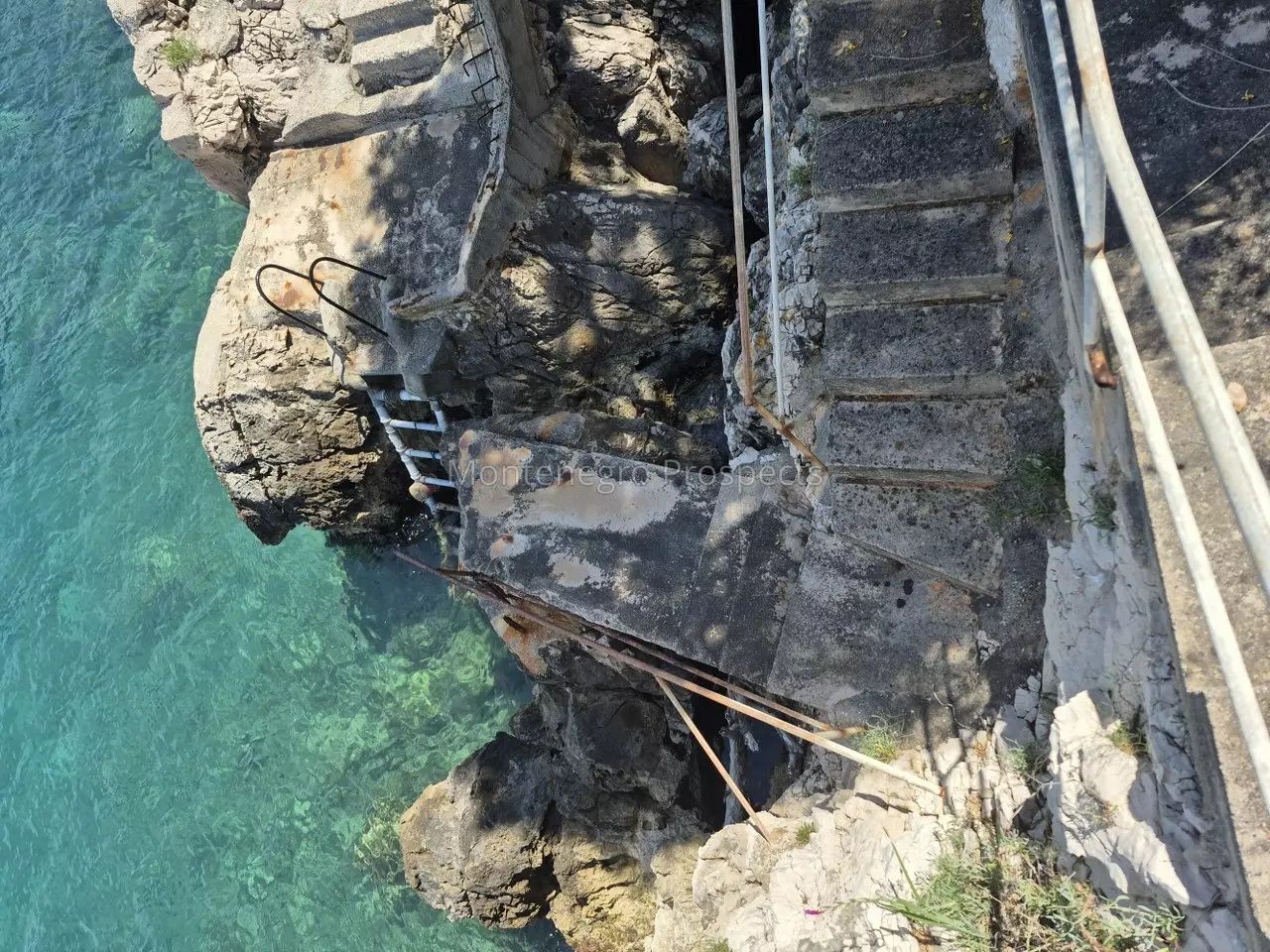 Land in Utjeha, Montenegro, 483 m² - picture 3