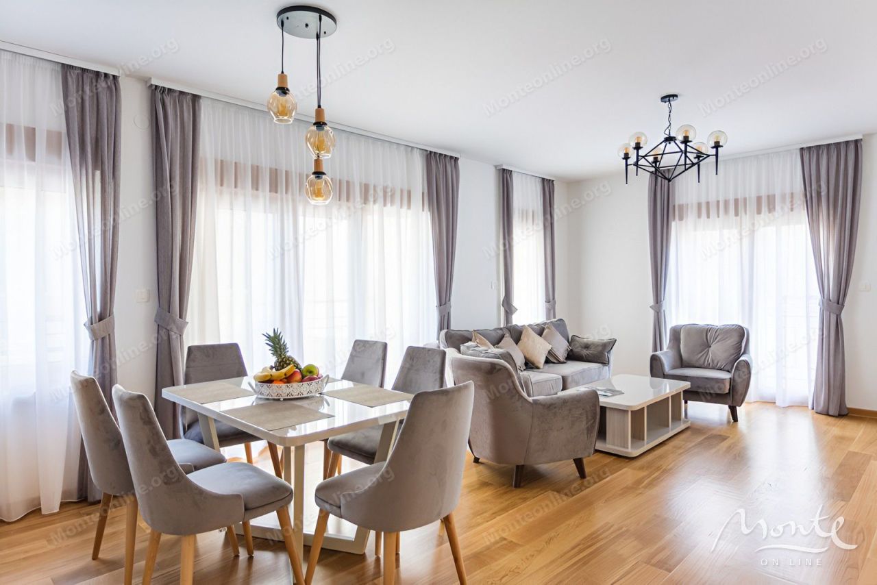 Flat in Budva, Montenegro, 74 m² - picture 1