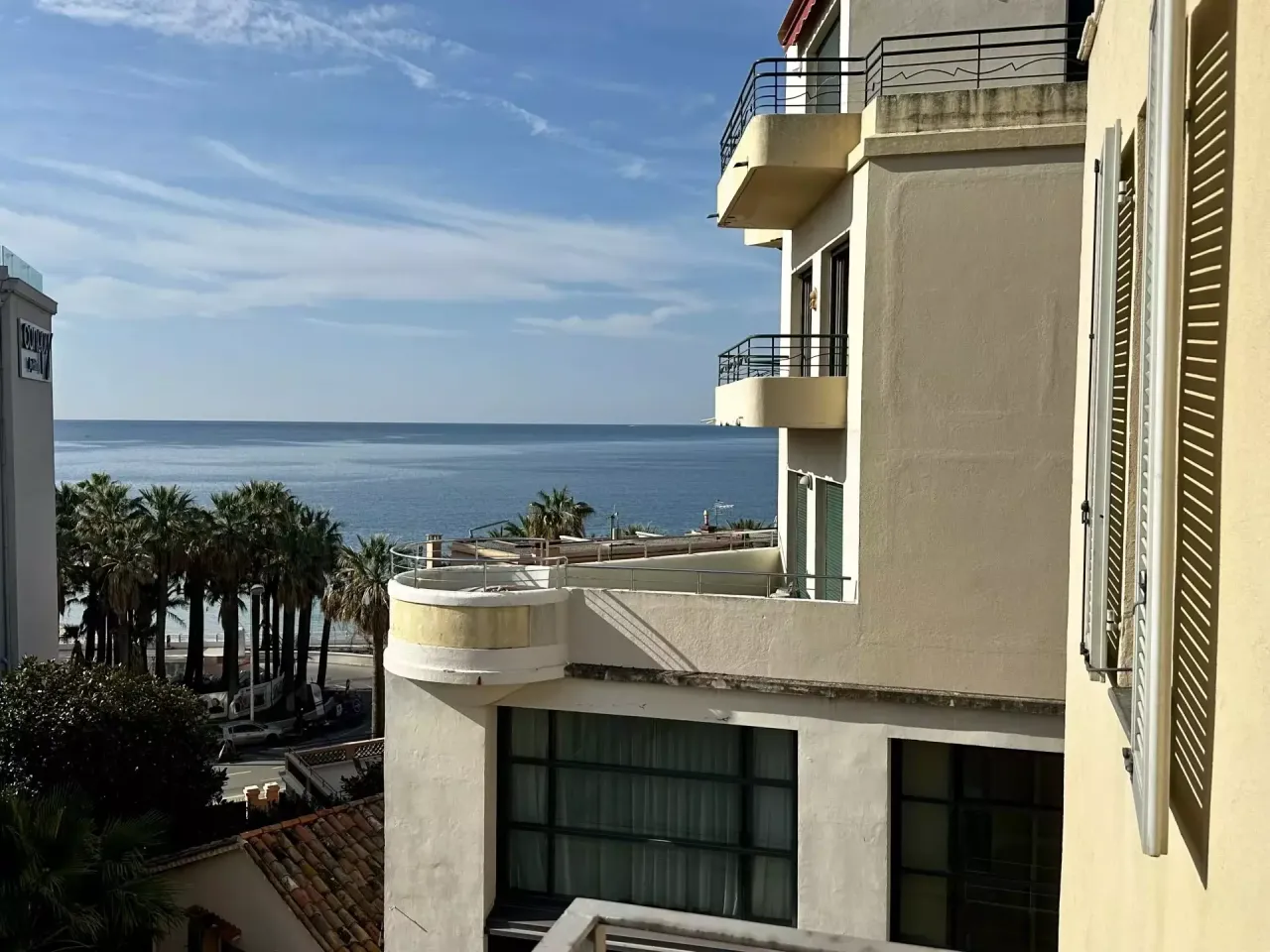 Apartment in Cannes, France, 115 m² - picture 1