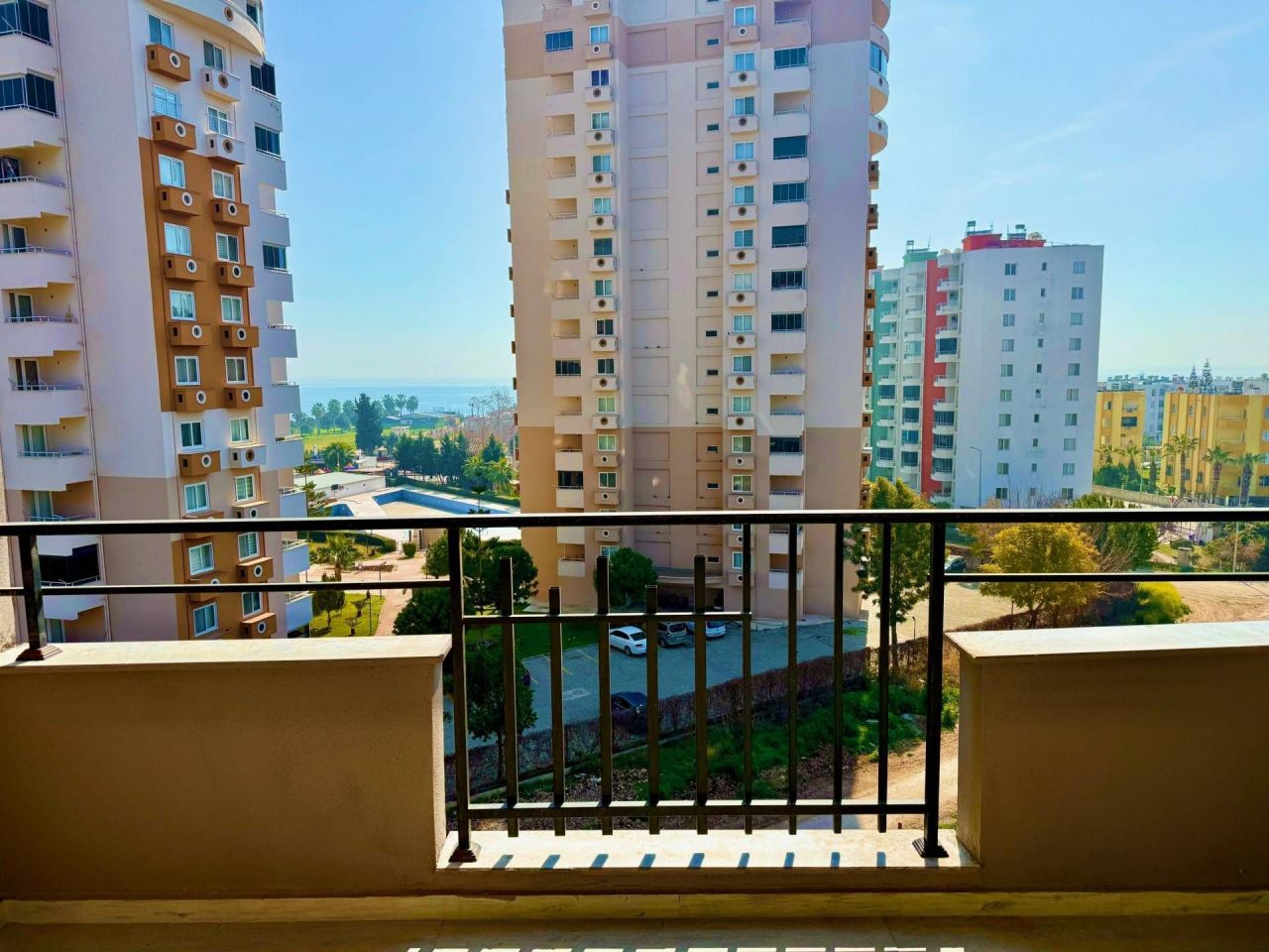 Flat in Mersin, Turkey, 67 m² - picture 1