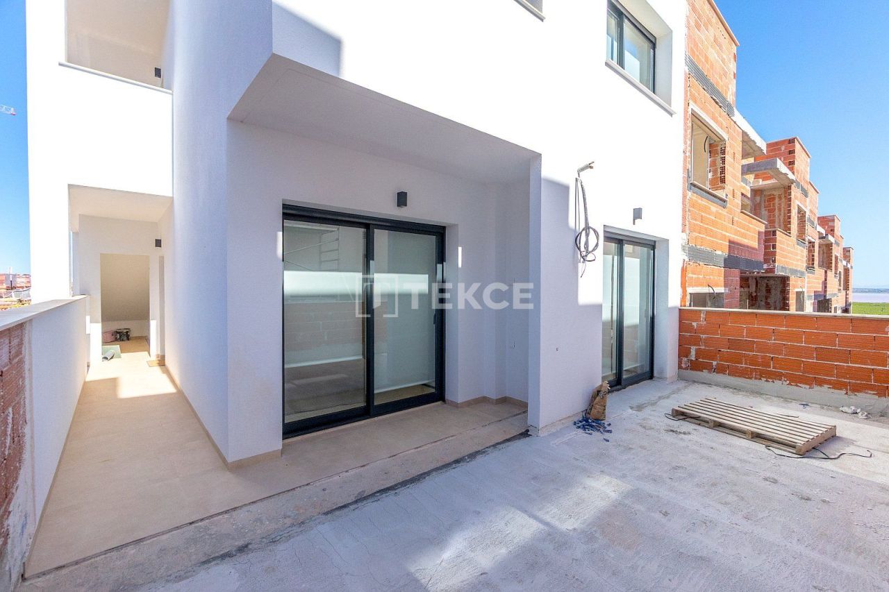 Apartment in Torrevieja, Spanien, 74 m² - Foto 1