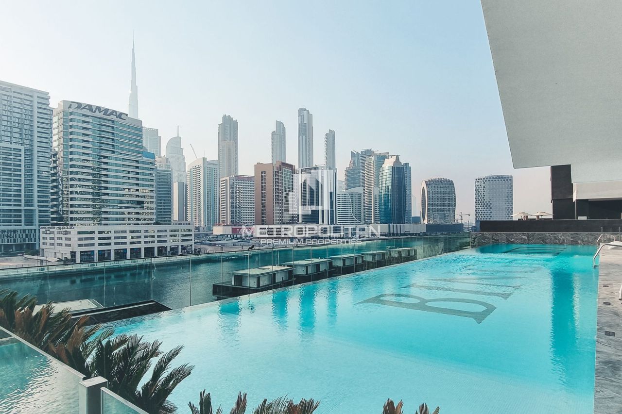 Apartment in Dubai, UAE, 128 m² - picture 1