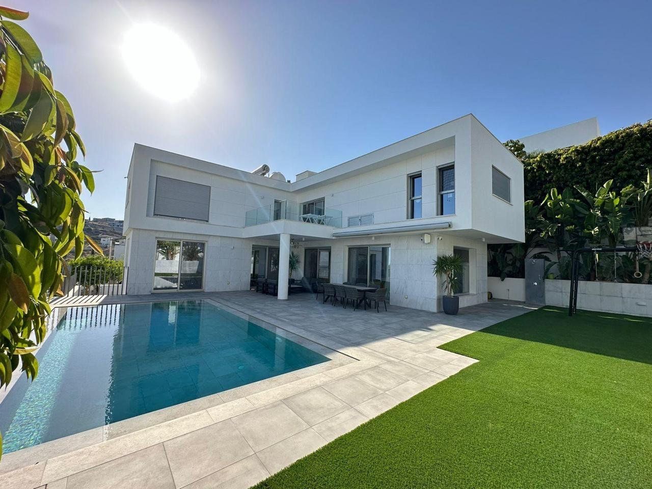 House in Agios Athanasios, Cyprus - picture 1