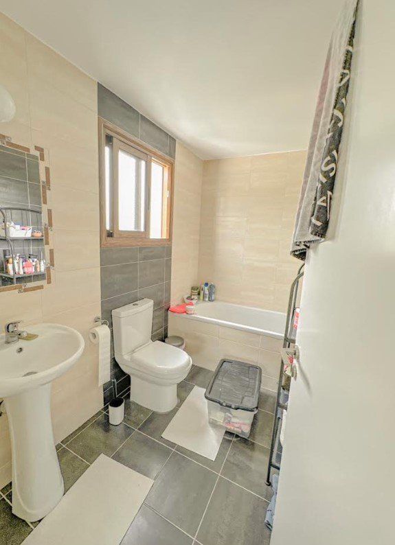 House in Paphos, Cyprus - picture 11