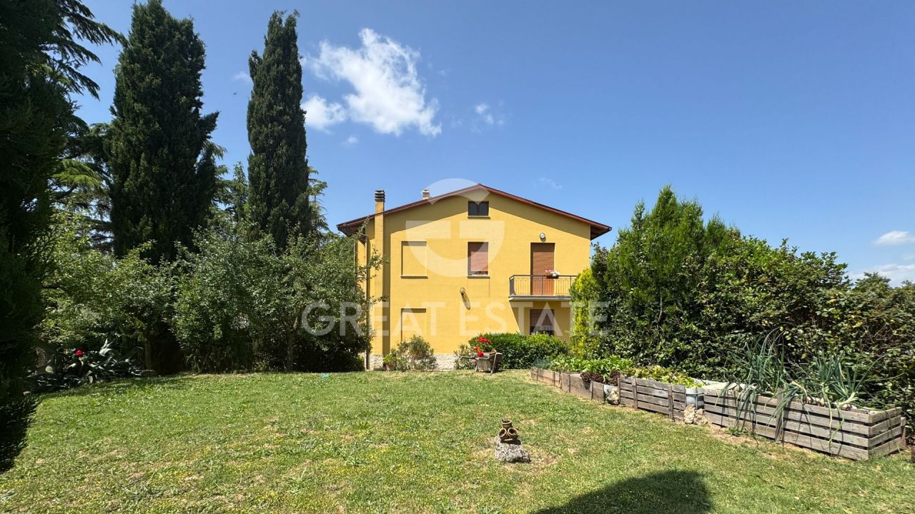 Villa in Chiusi, Italien, 418.95 m² - Foto 4