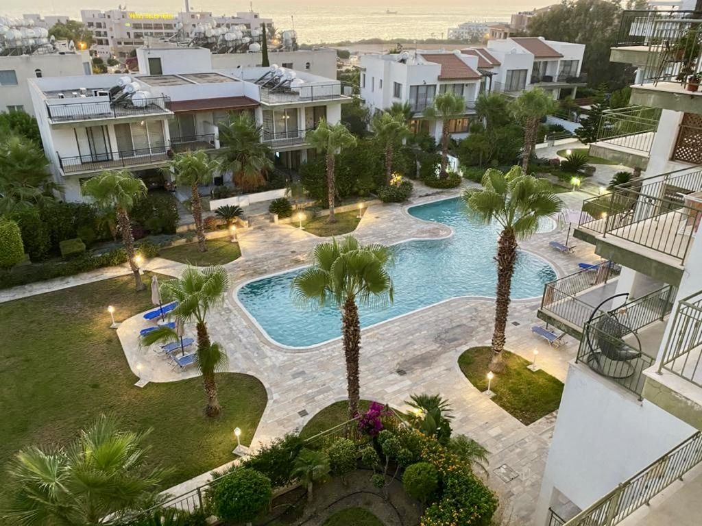Flat in Paphos, Cyprus, 100 m² - picture 1