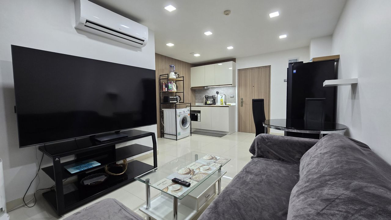 Piso en Pratamnak, Tailandia, 45 m² - imagen 1