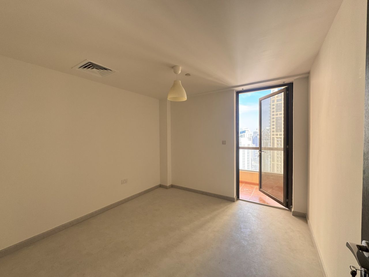 Flat in Dubai, UAE, 112.56 m² - picture 1