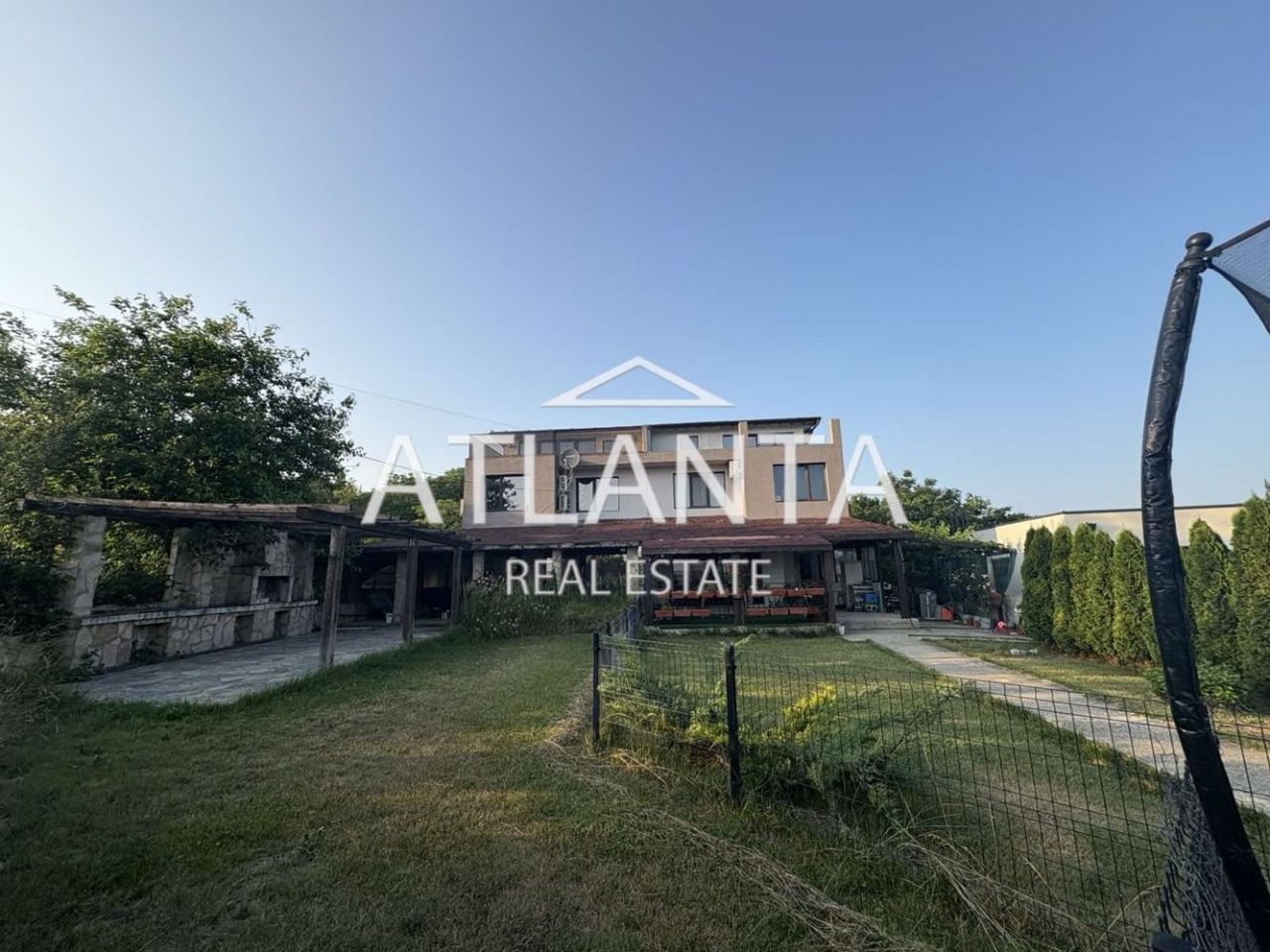 Haus in Varna, Bulgarien, 270 m² - Foto 1